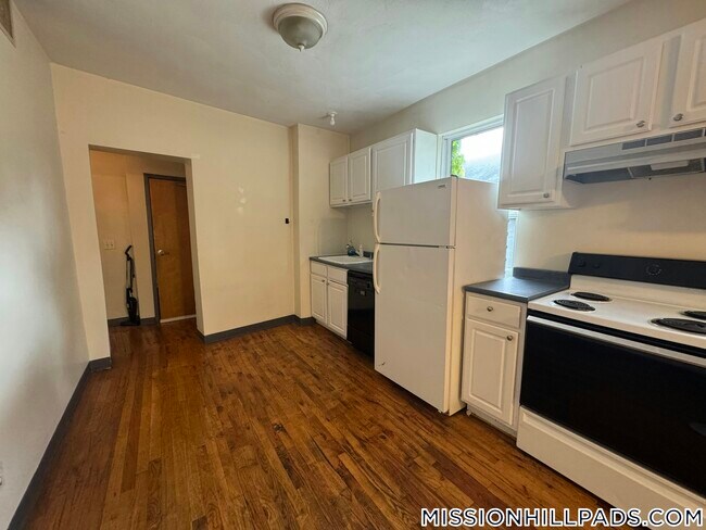 Foto del edificio - 840 Huntington Ave
