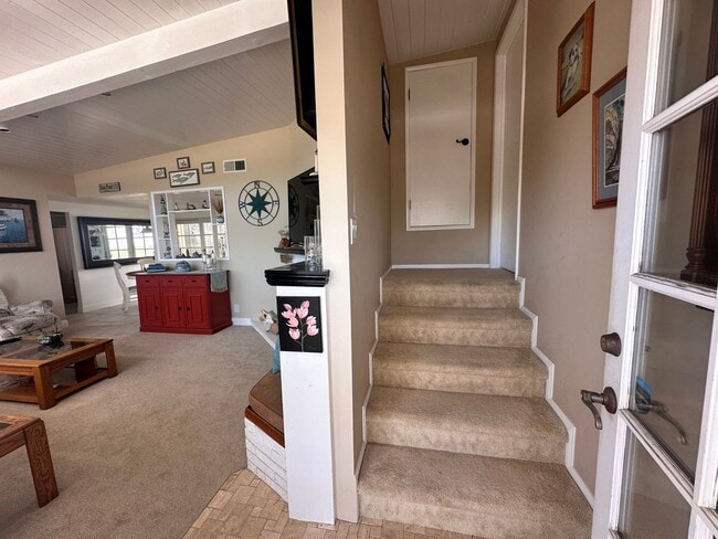 Building Photo - One Bedroom for Rent in Dana Point