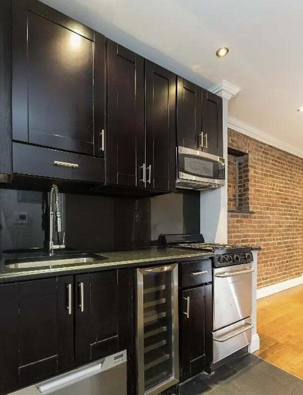 Building Photo - 437 W 53rd St