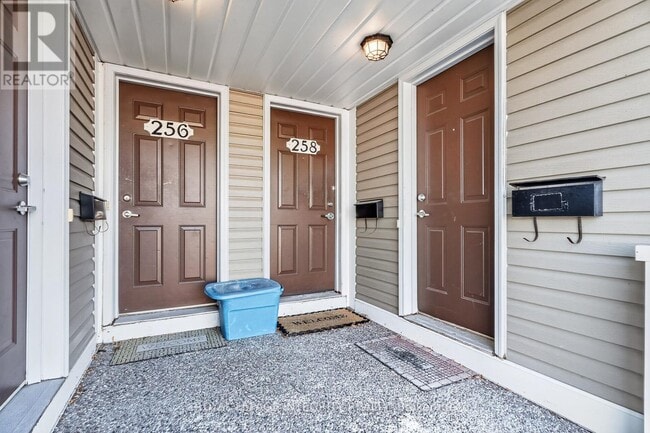 Building Photo - 258 Chapman Mills Dr