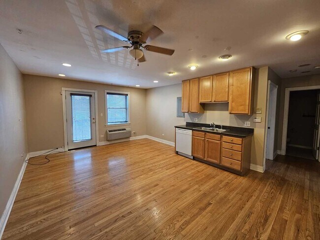 Foto del edificio - 5225 N Ashland Ave