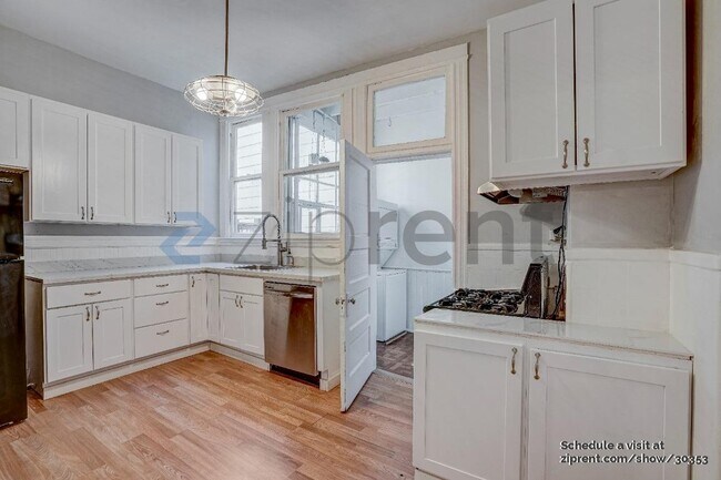 Foto del edificio - 2130 Jones St