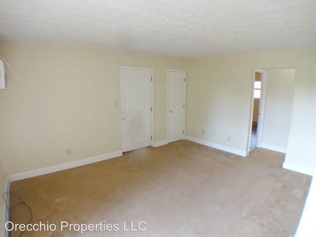 Building Photo - 180 Virginia Manor Dr