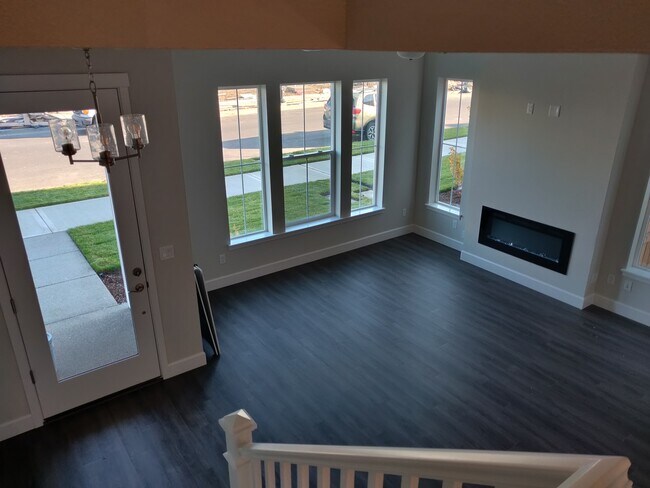 Sala principal - 3893 SE 81st Ave