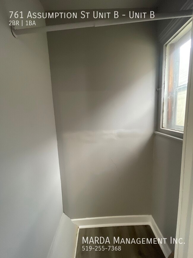 Building Photo - NEWLY RENOVATED 2 BED / 1 BATH UNIT ON ASSUMPTION + HYDRO & GAS!