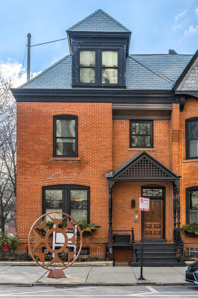 Foto del edificio - 1728 N Wells St