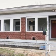 Building Photo - 1840 W Maryland St