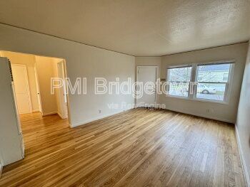 Photo - 6520 Ne 6th Ave