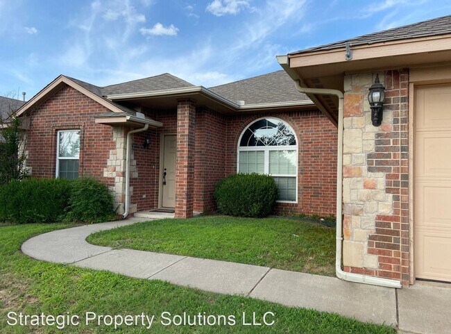 Building Photo - 4 br, 2 bath House - 7916 Breezewood Drive