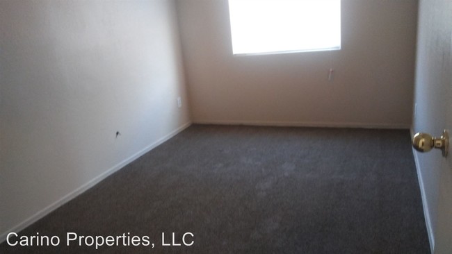 Foto del edificio - 4 br, 2 bath Apartment - 1100 E Mohave st