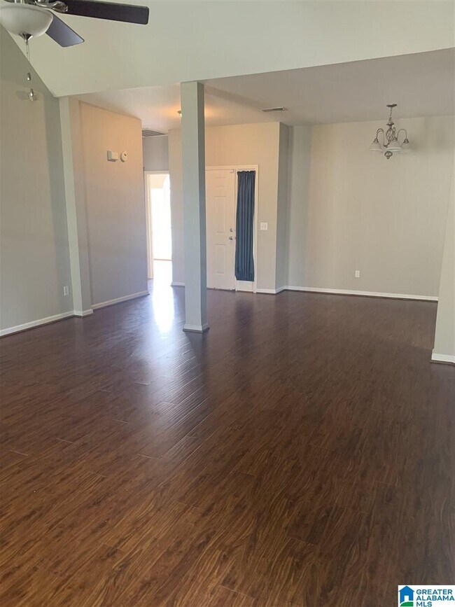 Building Photo - 512 Camden Cove Cir