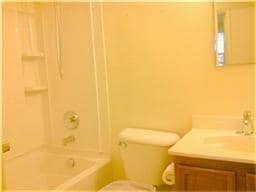 Foto del edificio - 3119 Breton Dr