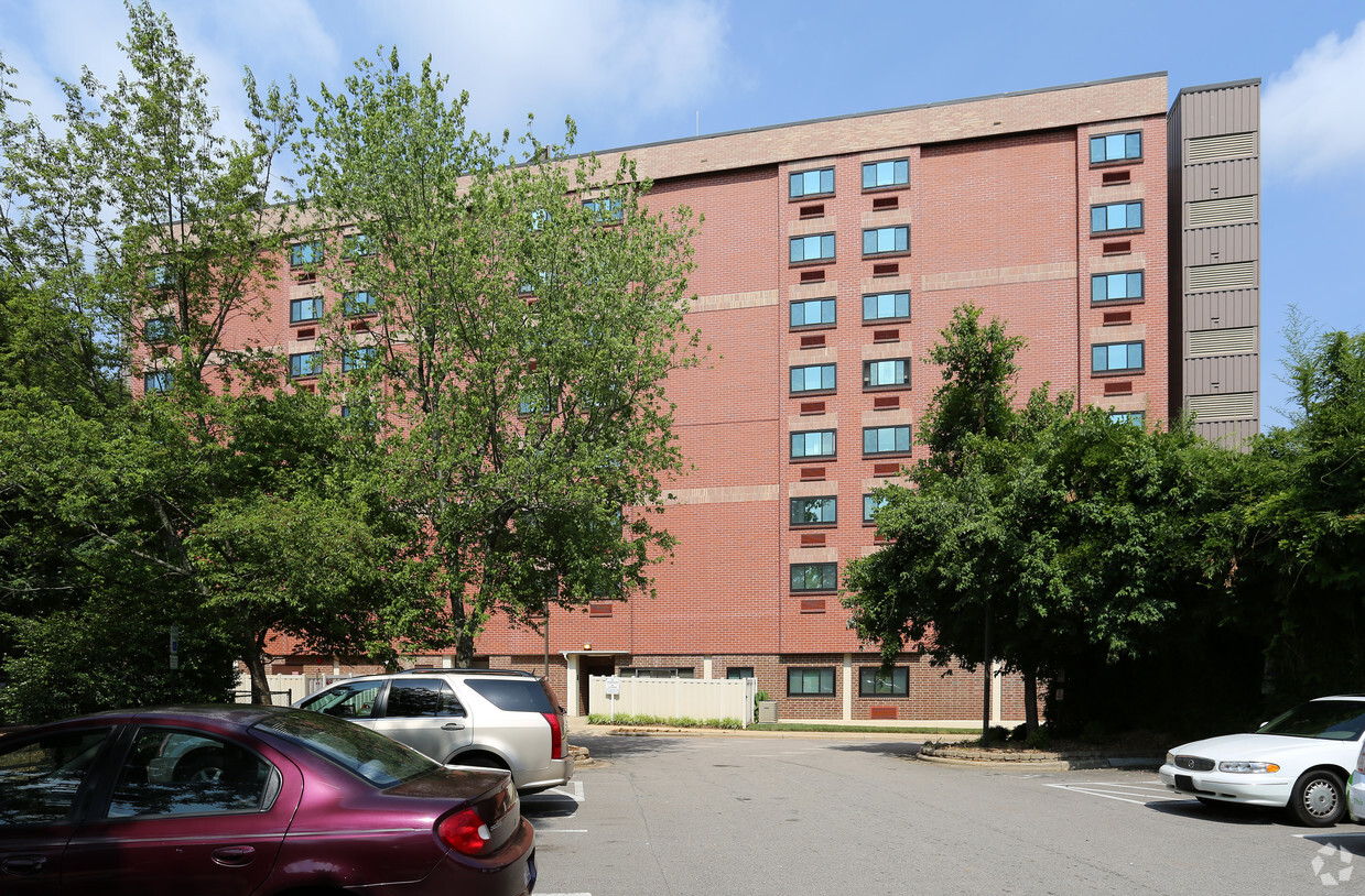 Foto del edificio - Carriage House Apartments