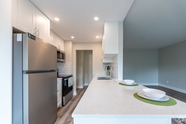 2 chambres, 1 salle de bain - Cuisine - Cherry Hill Suites