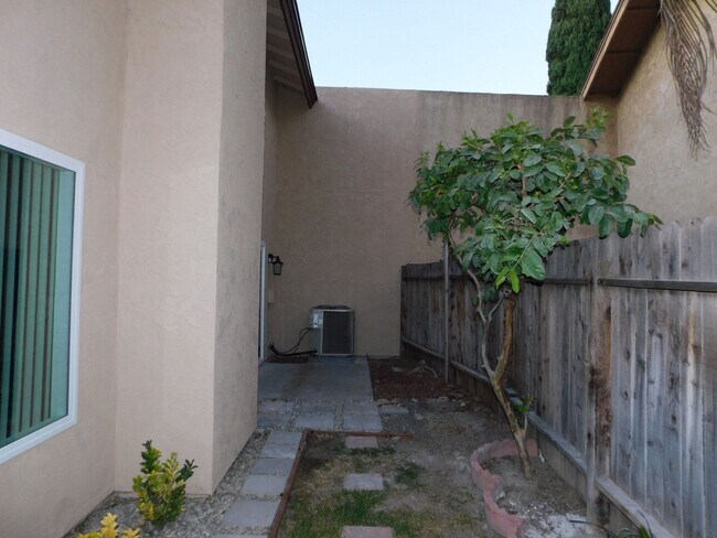 Building Photo - 3525-3529 W. Park Balboa Ave.