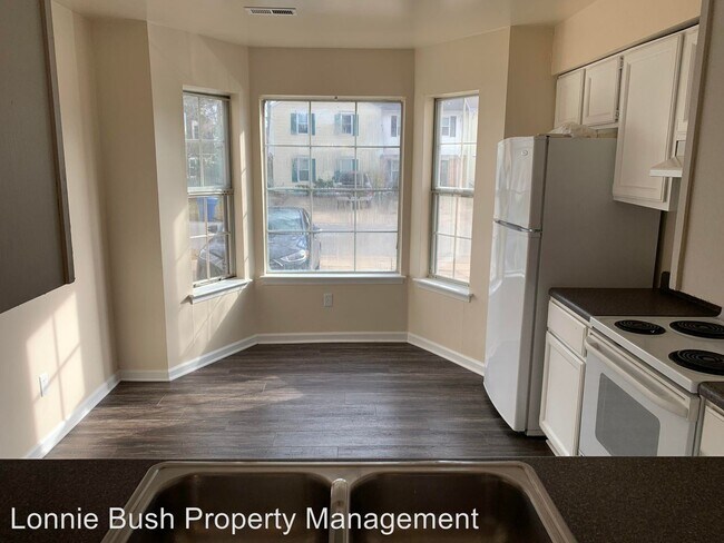 Foto del edificio - 3 br, 2.5 bath House - 4758 Greenlaw Dr