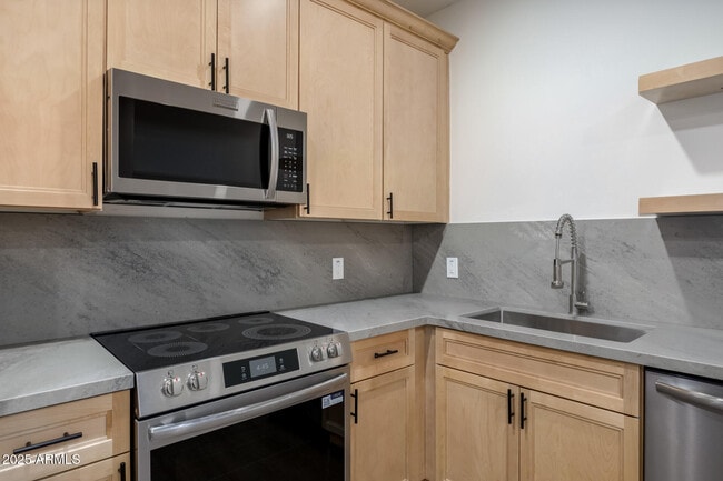 Foto del edificio - 12005 N Panorama Dr