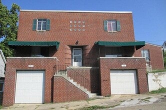 Building Photo - 153 E Walnut St
