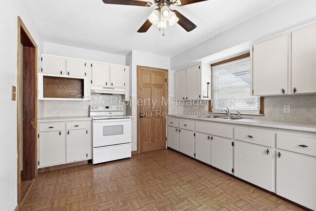 Foto del edificio - 2119 Moran Ave