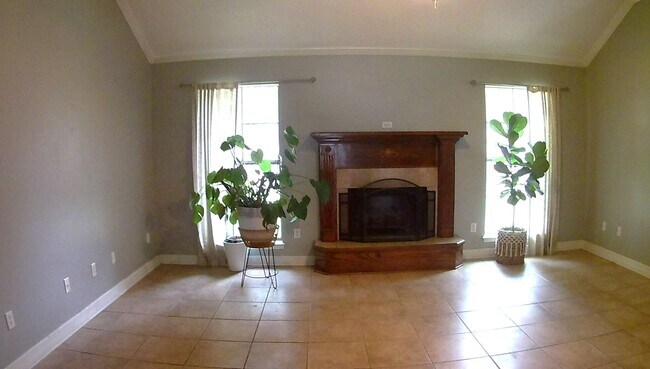 Foto del edificio - 708 Quiet Cove Cir