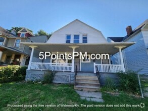 Building Photo - 2048 W 100th St