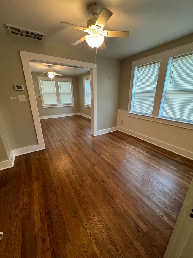 Building Photo - Charming Midtown Bungalow