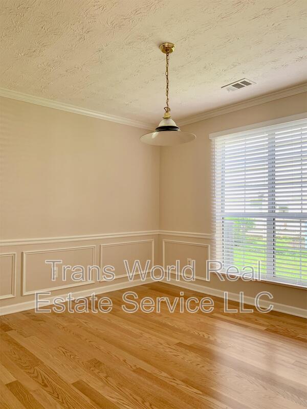 Building Photo - 4068 Beaver Oaks Dr