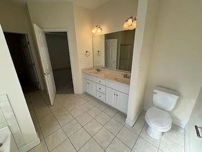 Building Photo - 814 Brighton Ct