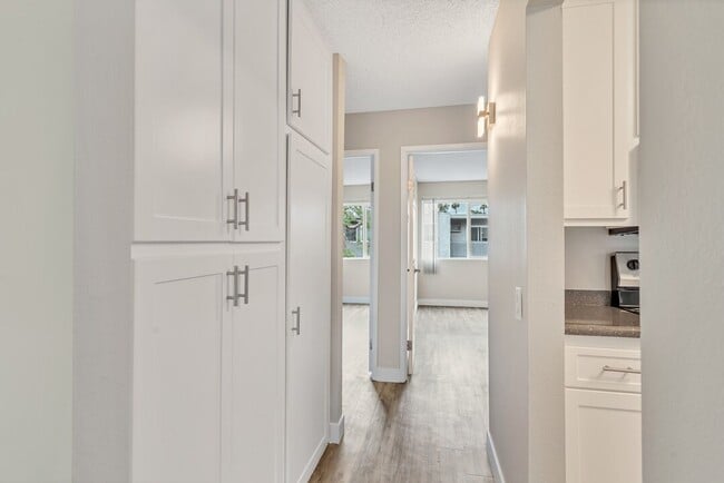 Interior Photo - Grossmont Bluffs