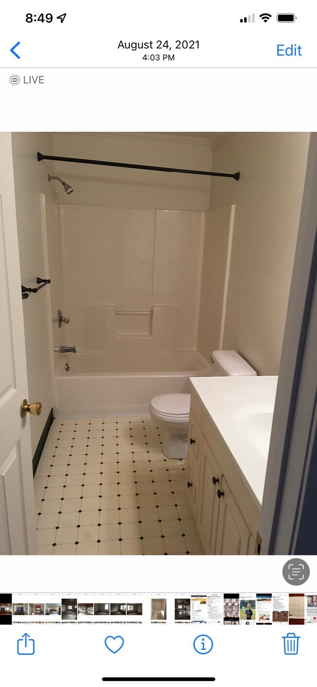 Foto del edificio - 240 S Peru St