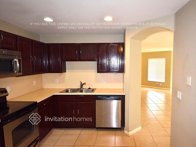 Building Photo - 6108 Whalton St
