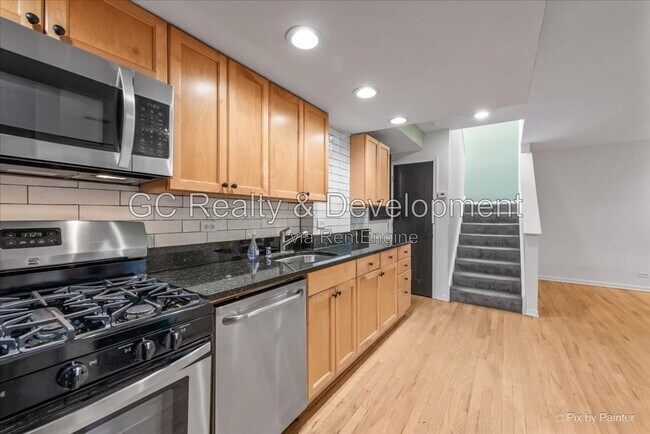 Foto del edificio - 832 W Barry Ave