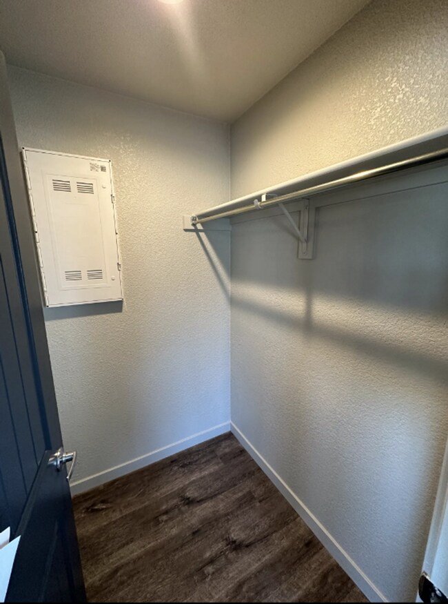 Foto del edificio - Brand new cottage apartment homes - New Co...