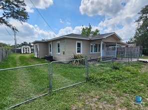 Building Photo - 402 Arizona Ave