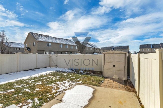 Building Photo - 976 1760 W