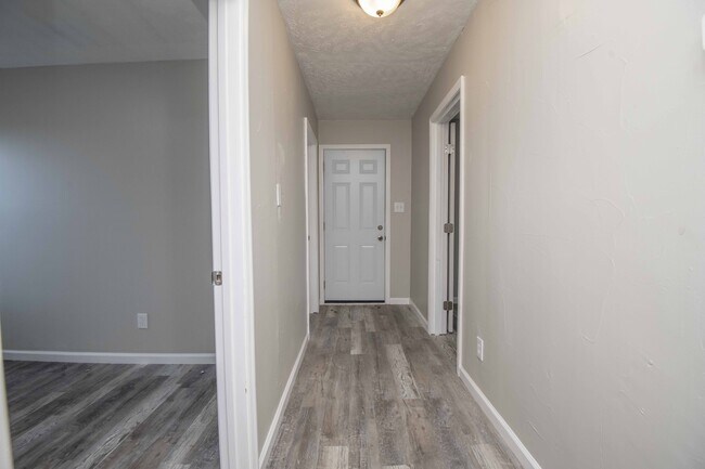 Foto del edificio - 912 Hotel Ave