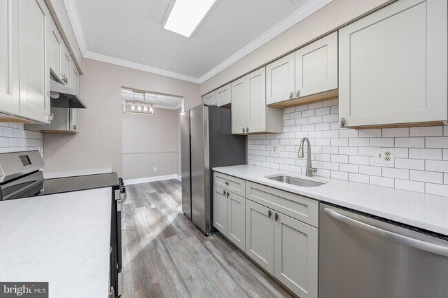 Foto del edificio - 401B Cypress Point Cir