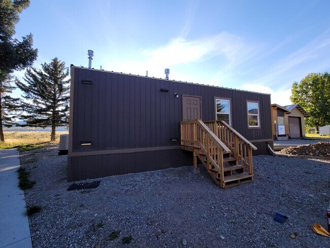 Building Photo - 189 Cottage Ln