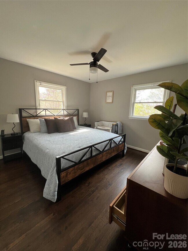 Foto del edificio - 2122 Boxcar Rd