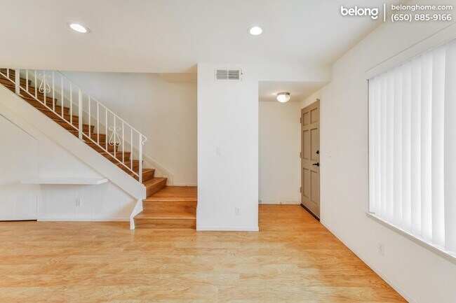 Foto del edificio - 27907 Ridgecove Ct N