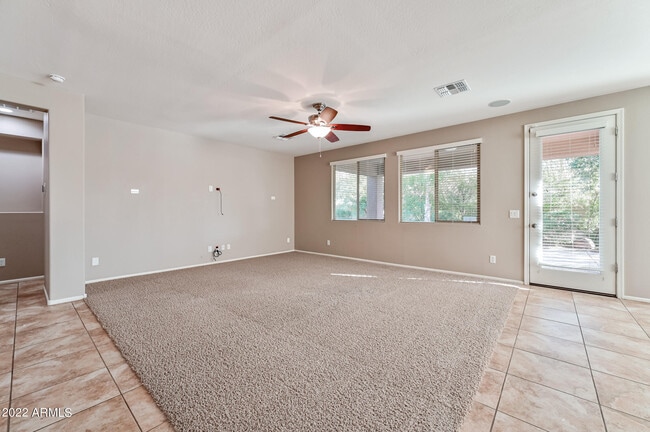 Foto del edificio - 8767 W Fleetwood Ln