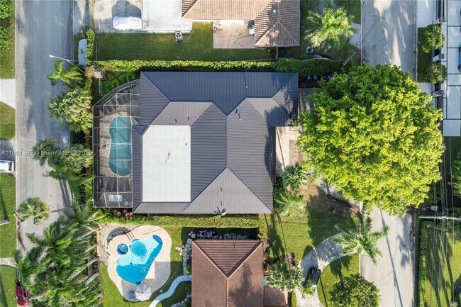 Foto del edificio - 1141 N North Lake Dr