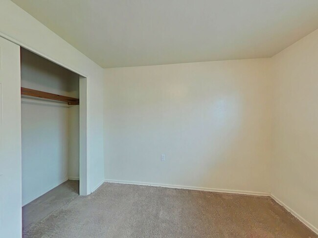Foto del edificio - 2 Bedroom Apartment ~ Near 9th Street ~ Ca...