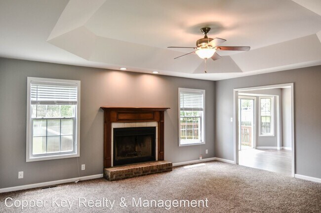 Building Photo - 3 br, 2.5 bath House - 2434 Shoveler Way