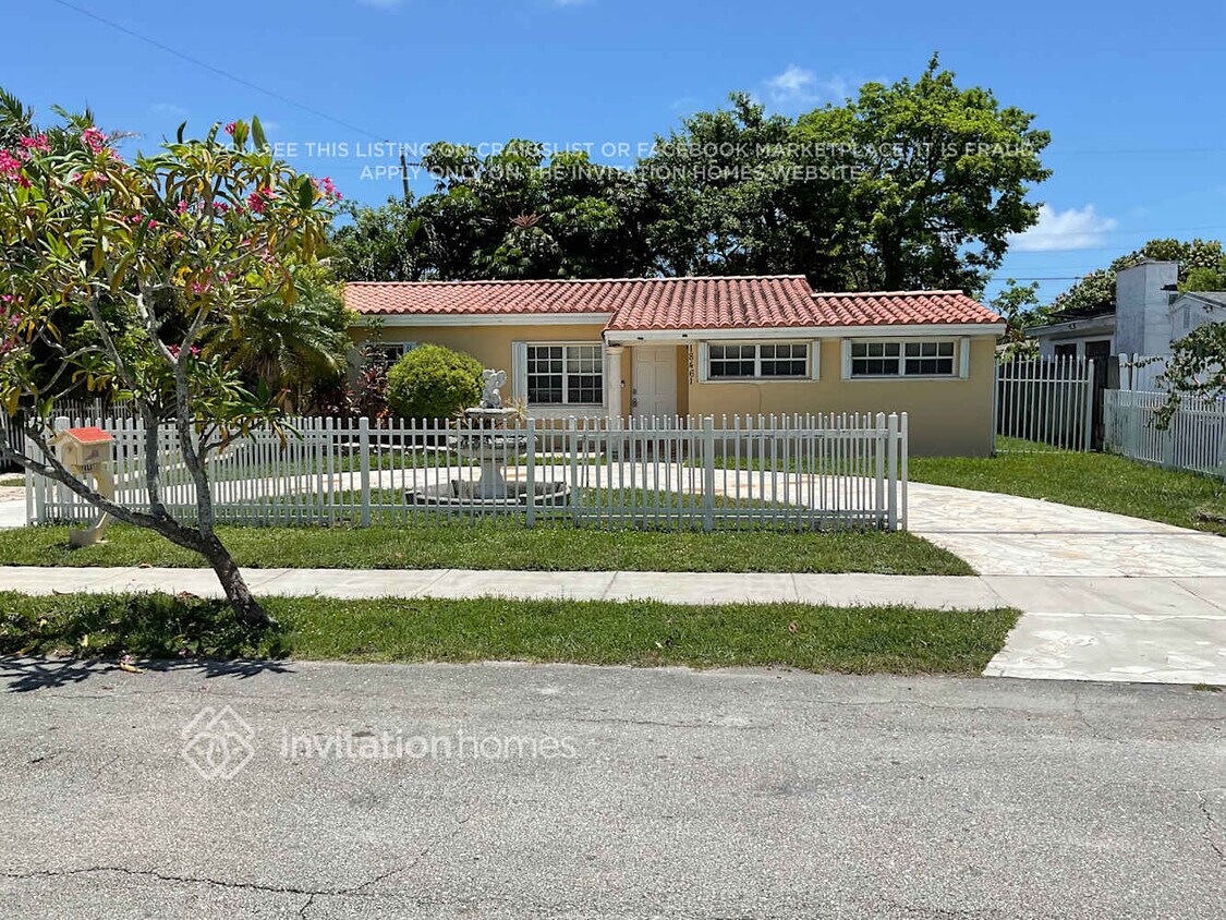 Foto principal - 18461 NE 21st Ave