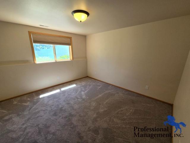 Foto del edificio - 3 bedroom in Billings MT 59102