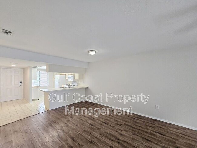 Foto del edificio - 7837 Eagle Creek Dr