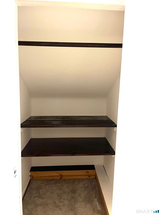 Foto del edificio - 657 Naugatuck Ave