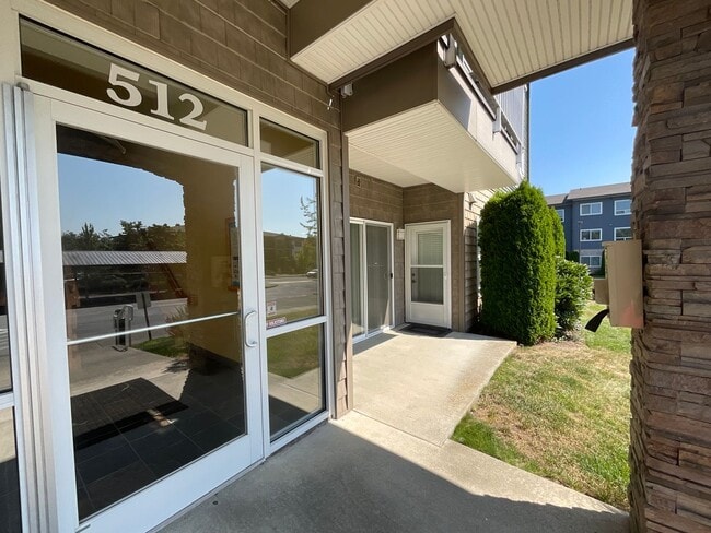 Building Photo - 512 Darby Dr