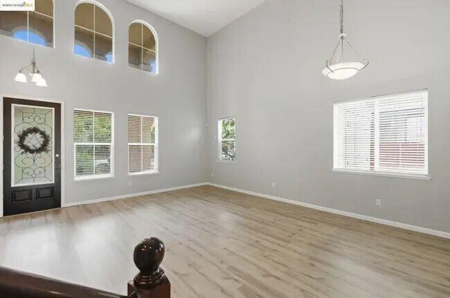 Foto del edificio - 145 Warhol Way